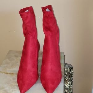 Red Suede 👢
